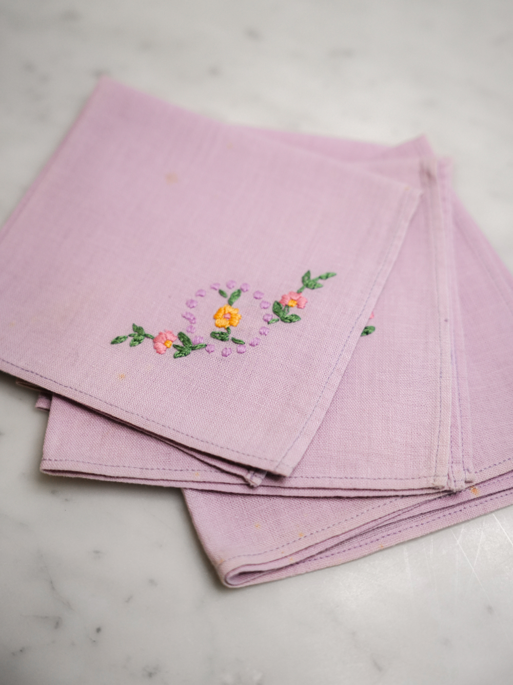 Set of 4 purple hand-embroidered vintage cloth napkins